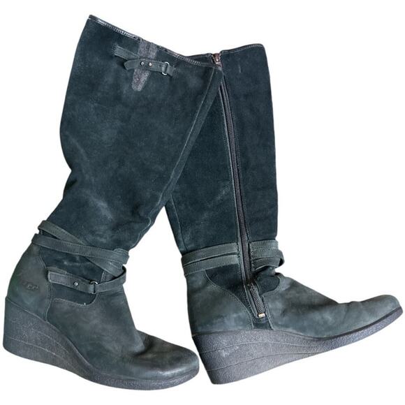 Ugg Black Wedge Knee High Waterproof Suede Boots Women's Size 8 - Picture 2 of 11